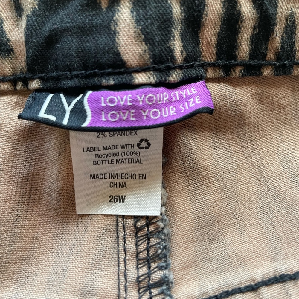 LYS Women’s Size 26W Patterned Black and Beige Jeans - Picture 4 of 15
